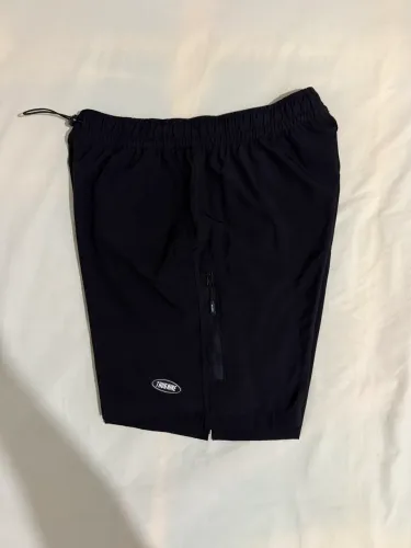 SHORT THUG NINE