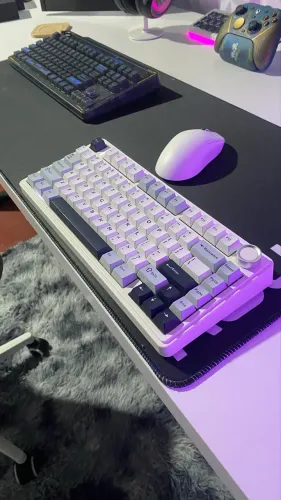 Teclado mecânico AULA F75 
