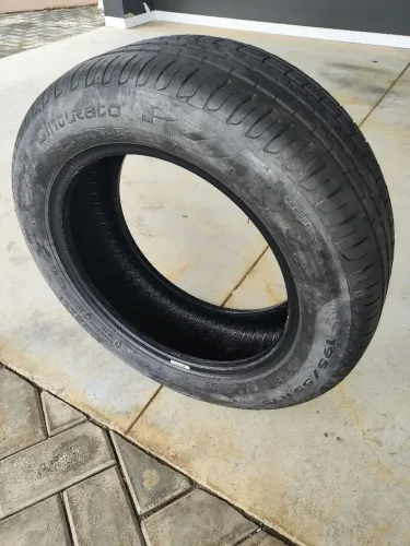 Pneu Pirelli P7 - 195/55 R15 - PRATICAMENTE NOVO