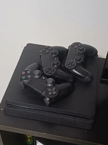 Ps4 Slim com Defeito