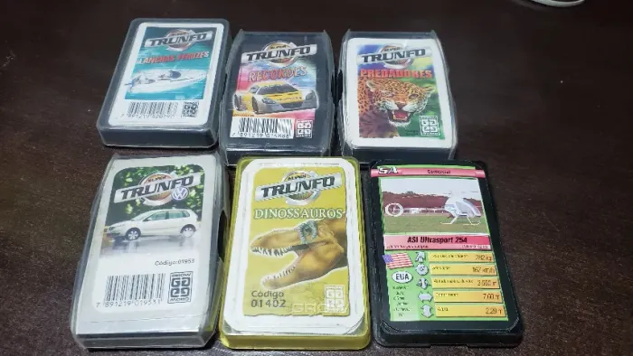 Super Trunfo jogo de cartas - Diversos títulos a escolher - valor da unidade