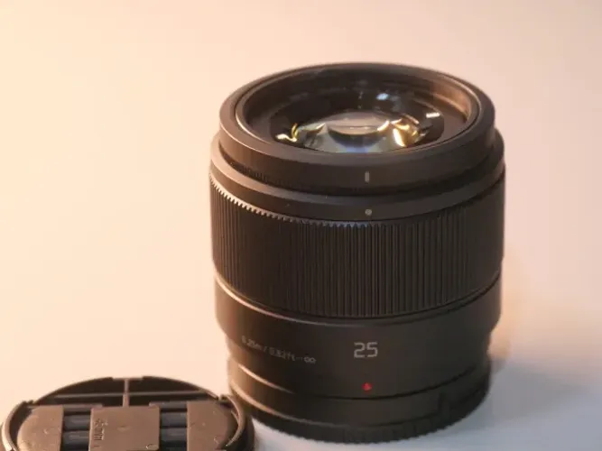 Lente Panasonic Lumix G 25mm f/1.7 ASPH