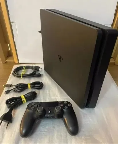 Ps4 slim semi novo