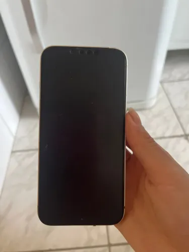 Vende-se peça de IPhone 13