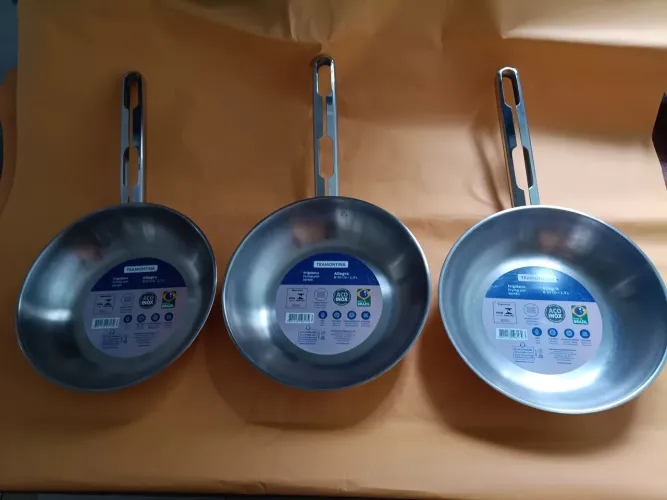 FRIGIDEIRAS  NOVAS DE AÇO INOX TRAMONTINA ALLEGRA TRIPLO FUNDO 20cm 1.3L 
