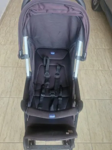 Carrinho de bebê da Chicco