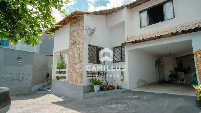 Casa com 3 dormitórios à venda, 110 m² por R$ 1.100.000,00 - Itacorubi - Florianópolis/SC