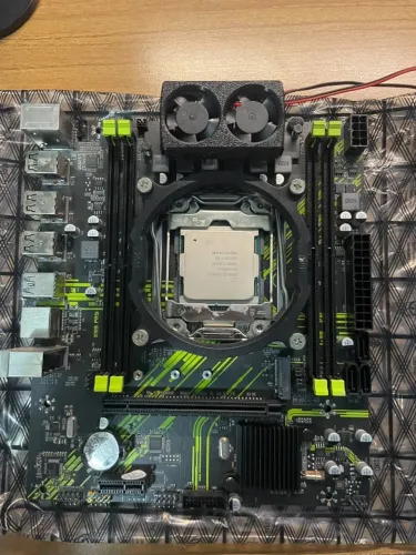 Machinist PR9 + Coolers pros VRMs + 2650 V4