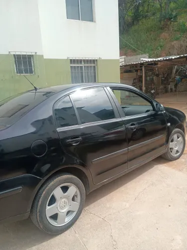 Volkswagen Polo Sedan 1.6 MI Total Flex 8V 4P 2006