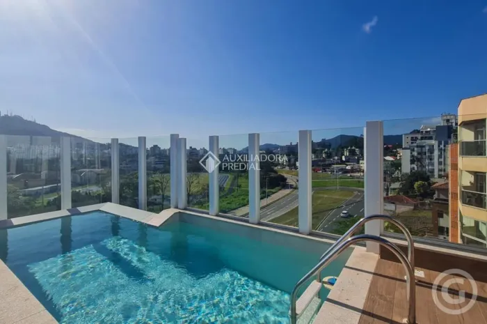 2 quartos com Suíte, Vaga Coberta, Sacada com Vista Livre, Próx UFSC - Pantanal, Florianóp