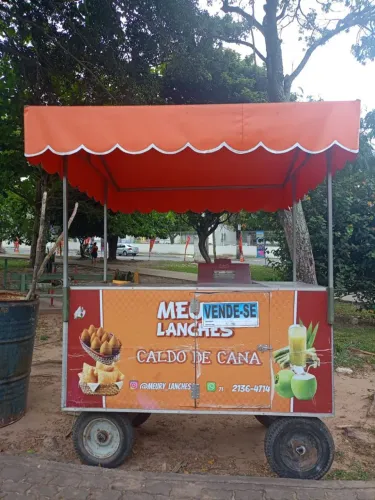 Carrinho de caldo de cana completo