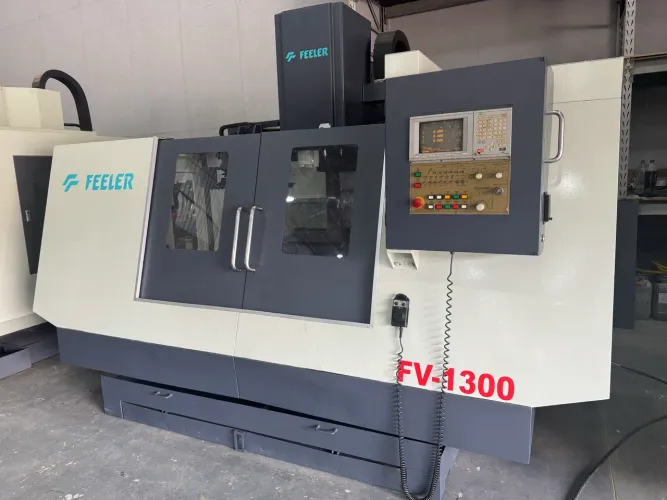 Centro de usinagem  Feeler FV1300