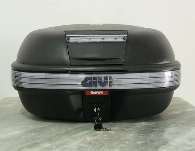 Bau Givi 46l Monokey E460 Fumê + Base E250 Monokey