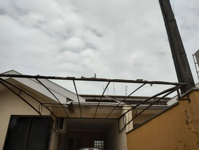 Estrutura para toldo