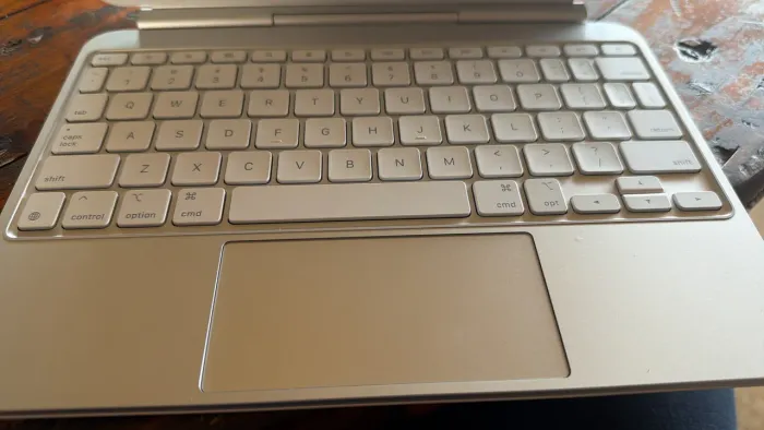 Magic Keyboard 11 Pro