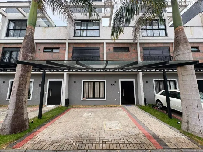 Sobrado com 3 dormitórios para alugar, 133 m² - Boa Vista - Curitiba/PR