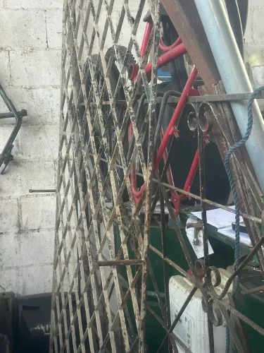 VENDO DIVERSOS TIPOS DE GRADES PRA PORTÃO,JANELAS,PORTAS E FECHAMENTOS DE VARANDAS 
