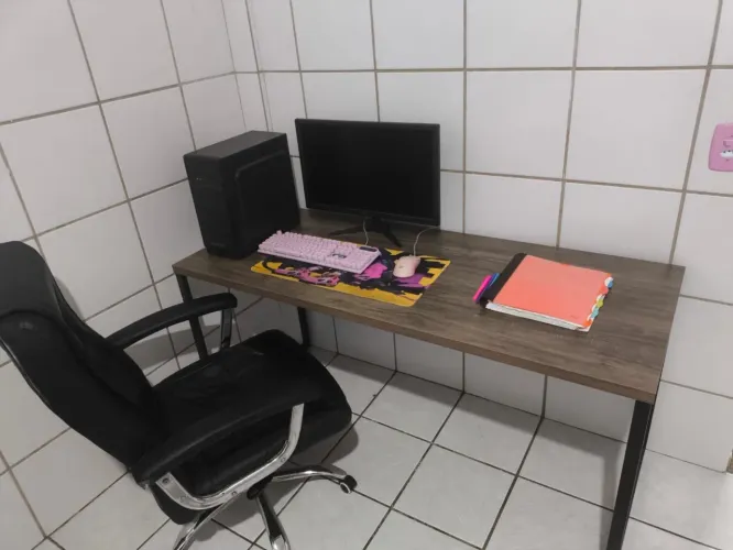 Mesa para escritório- Produto novo!