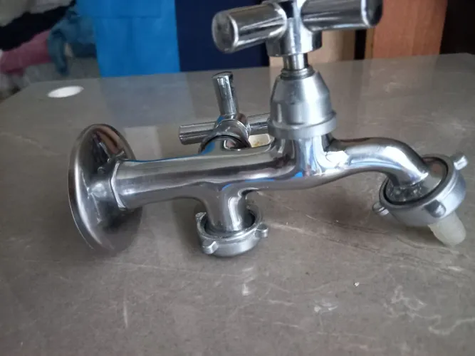 Torneira metalica cromada