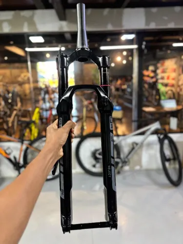 Suspensão Seminova Rockshox SID Select SL - Praticamente nova.