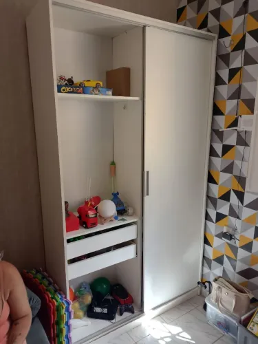 GUARDA ROUPA INFANTIL 