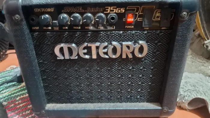 AMPLIFICADOR METEORO SPACE JUNIOR 35GS