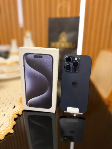 iPhone 15 Pro 256GB Azul - Estado de Novo