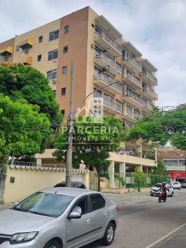 VENDE-SE Ótimo Apartamento com Varanda e Vaga, Vila da Penha, Rio de Janeiro, RJ
