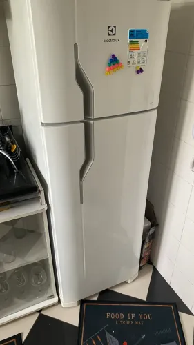Geladeira de duas portas