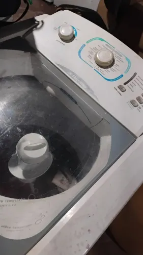 Vendo máquina de lavar 12 kilos funcionando tudo