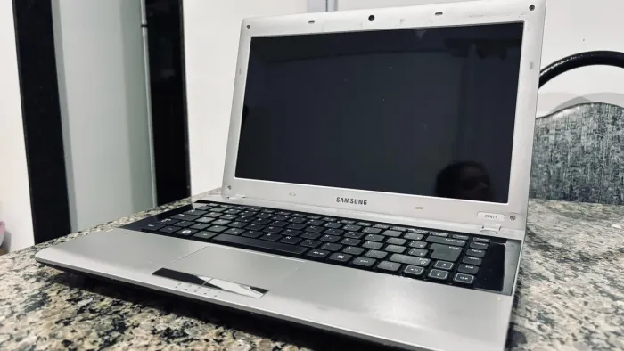 Notebook Samsung rv 411 ( defeito sem video ) defeito 