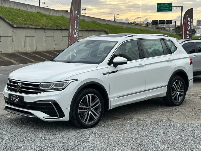Volkswagen Tiguan Allspac R-line 300 TSI 2.0 2024