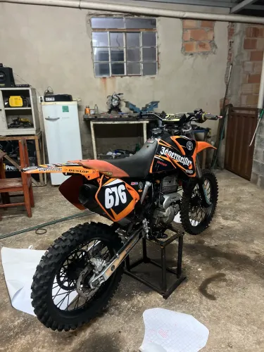Vendo outro troco por CRF 230 , volto a diferença em dinheiro 