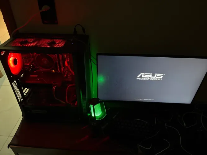 Pc gamer completo de tudo(monitor e periféricos e etc) negociável via pv 