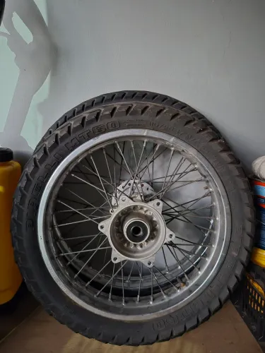 Rodas moto Honda Bross