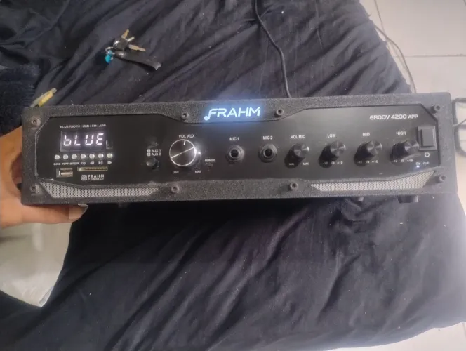 Amplificador receiver profissional 400w bluetooth frahm