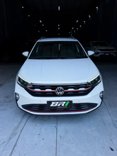 Volkswagen Nivus Highline 1.0 200 TSI Flex AUT 2021