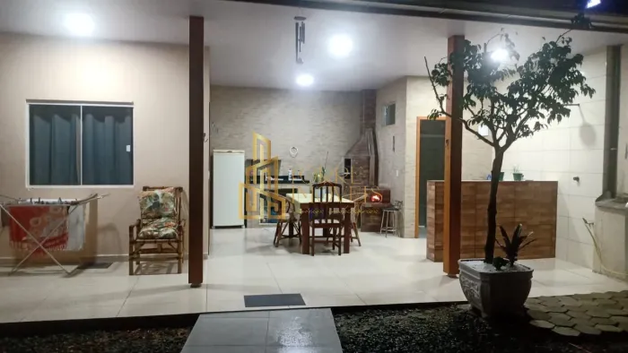 CASA RESIDENCIAL em NAVEGANTES - SC, CENTRO