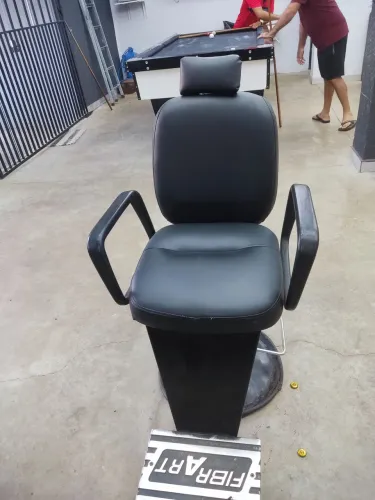 Vendo cadeira para barbearia ou salao