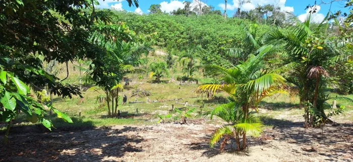Venda 48.000 ou troca casa ou carro otilitario