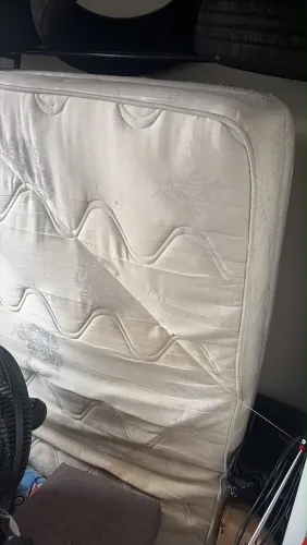 Colchão de casal para doação
