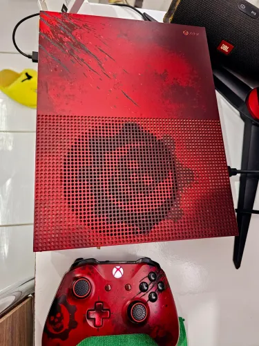 VENDO XBOX EDIÇÃO ESPECIAL GEARS OF WAR 4