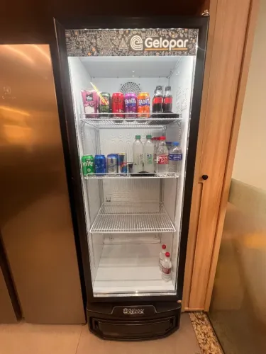 Expositor Gelopar Preto - 410 Litros 220v