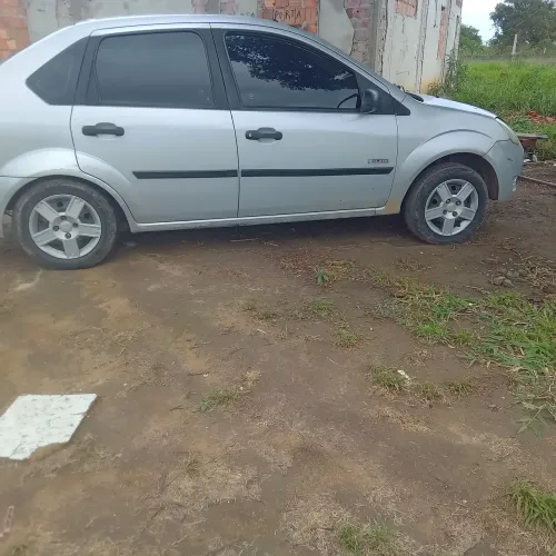 Ford Fiesta Sed. 1.6 8V Flex 4P 2005