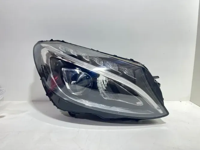 FAROL C180 OU C200 2015 2016 2017 2018 LD