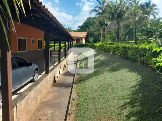Casa para venda no bairro Chácaras Eldorado