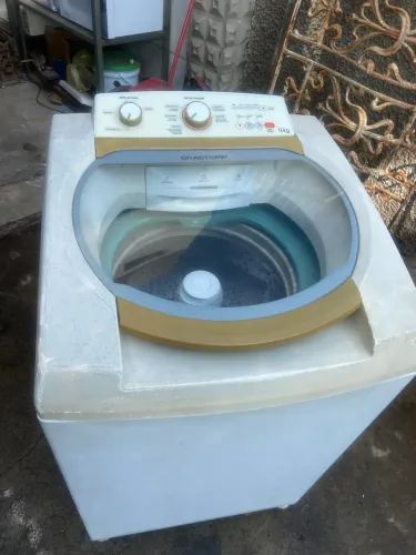 Máquina de lava da Brastemp de 11kg,em boa condição