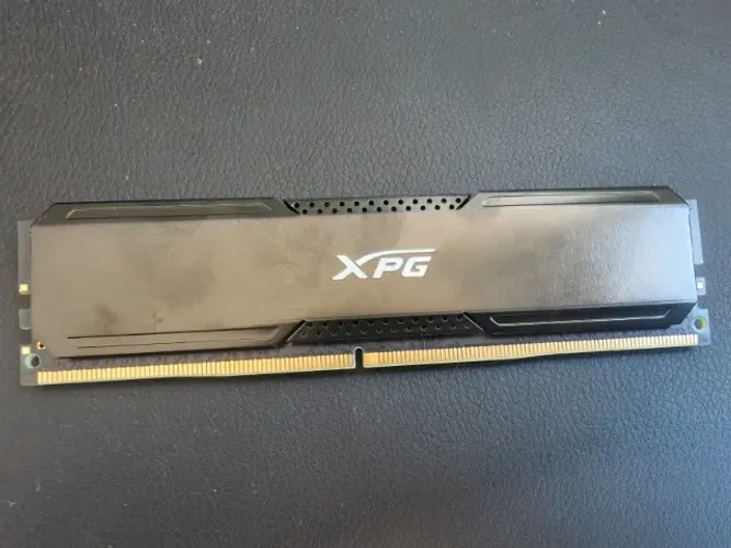 Memória RAM XPG Gammix 8GB DDR4 3200MHz