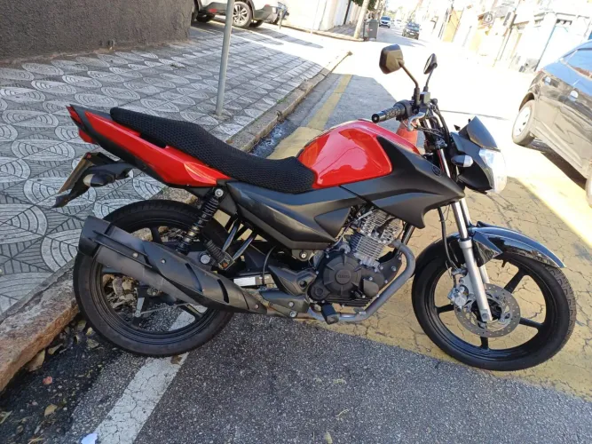 Sua moto factor 150 no particular 2023