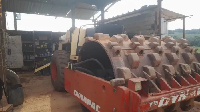 Rolo Compactador Dynapac 2002 CA25 Kit Pata